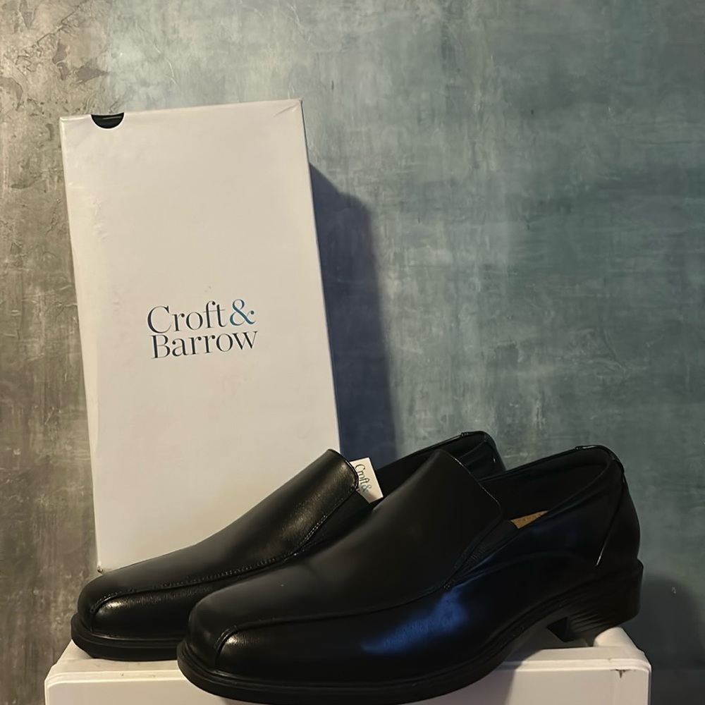 A new pair of men’s Croft & barrow